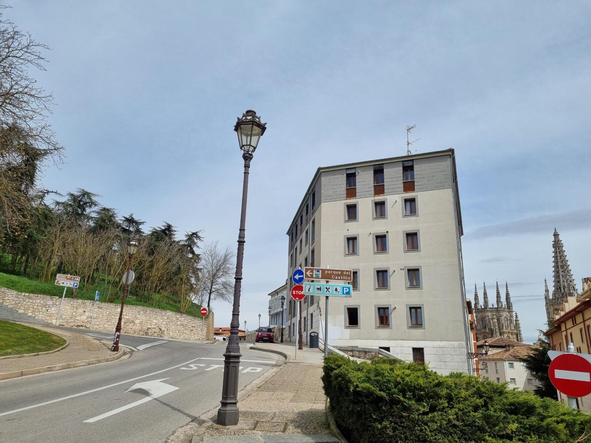 Cathedral And Castle Apartment Burgos Exterior photo
